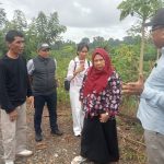 Wakil Gubernur Sulawesi Tengah, dr. Renny Lamadjido, saat di lokasi KPN Talaga, didampingi M. Ridha Saleh. | foto: edank | trustsulteng.